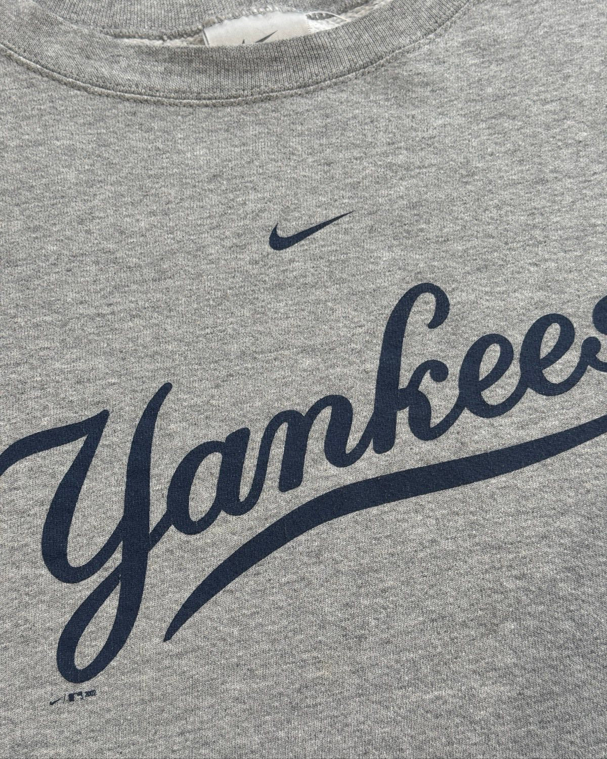 ‘02 Nike | New York Yankees (XXL)
