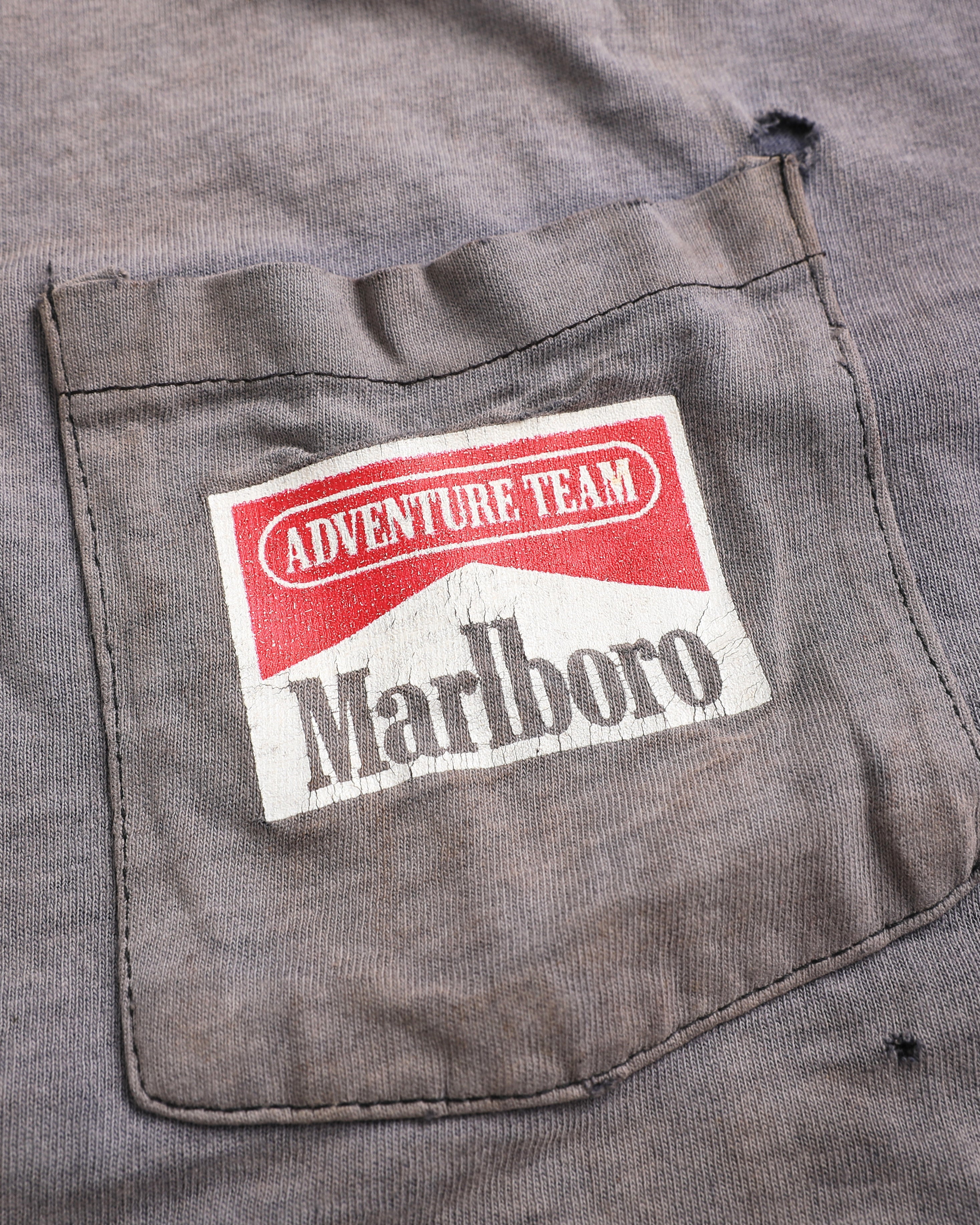 Thrashed Marlboro Snake Pass T-Shirt (XL)