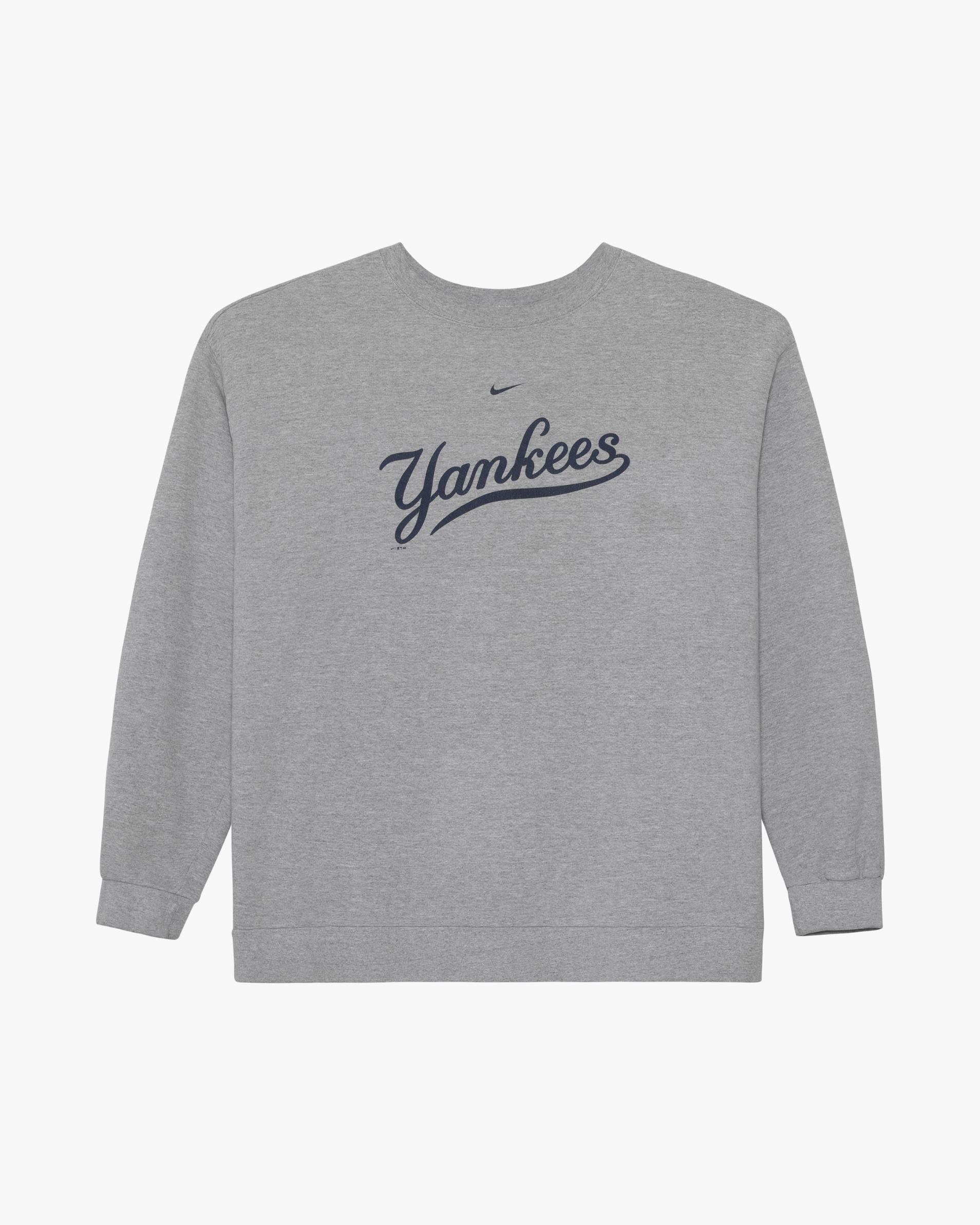 ‘02 Nike | New York Yankees (XXL)