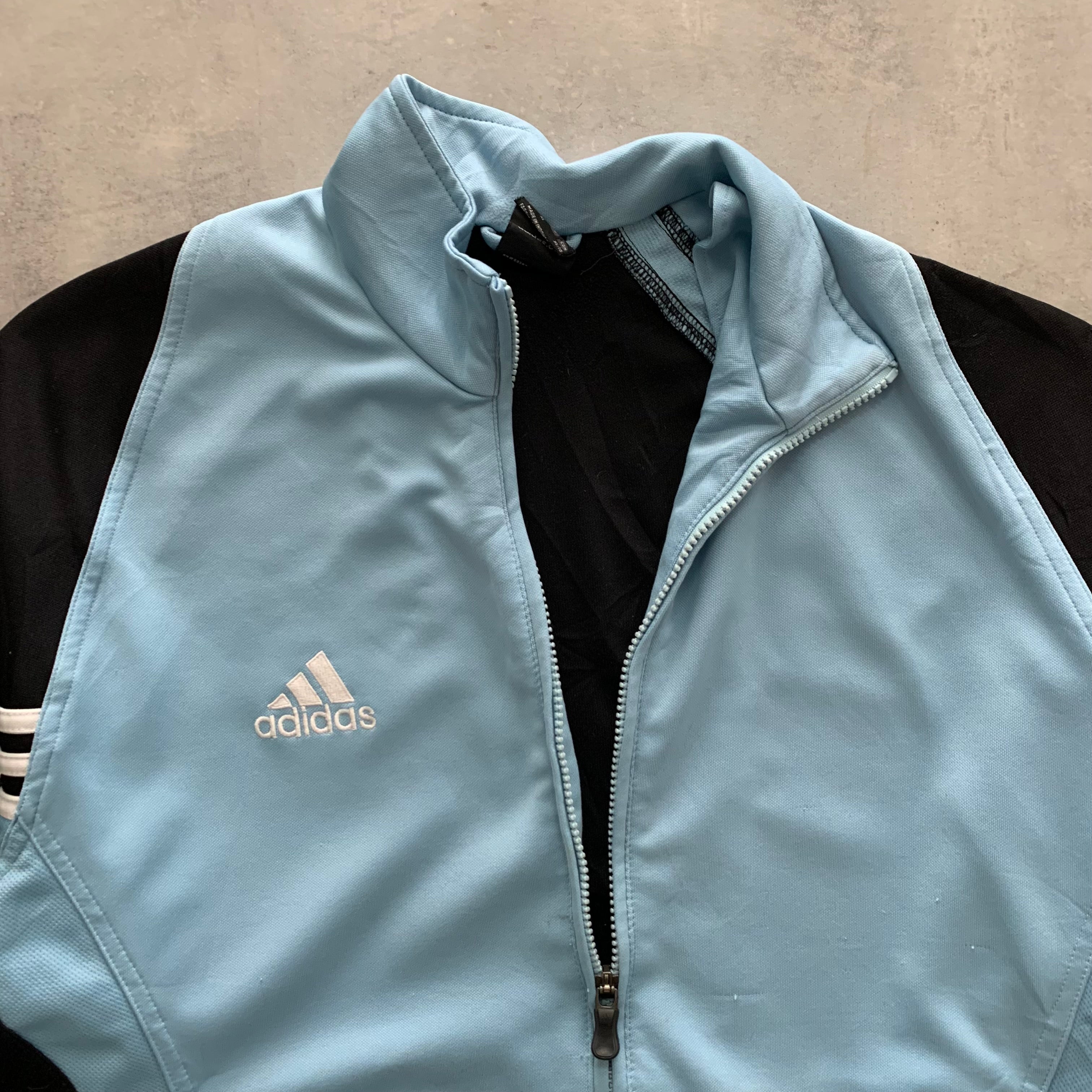 00s Adidas (L/XL)