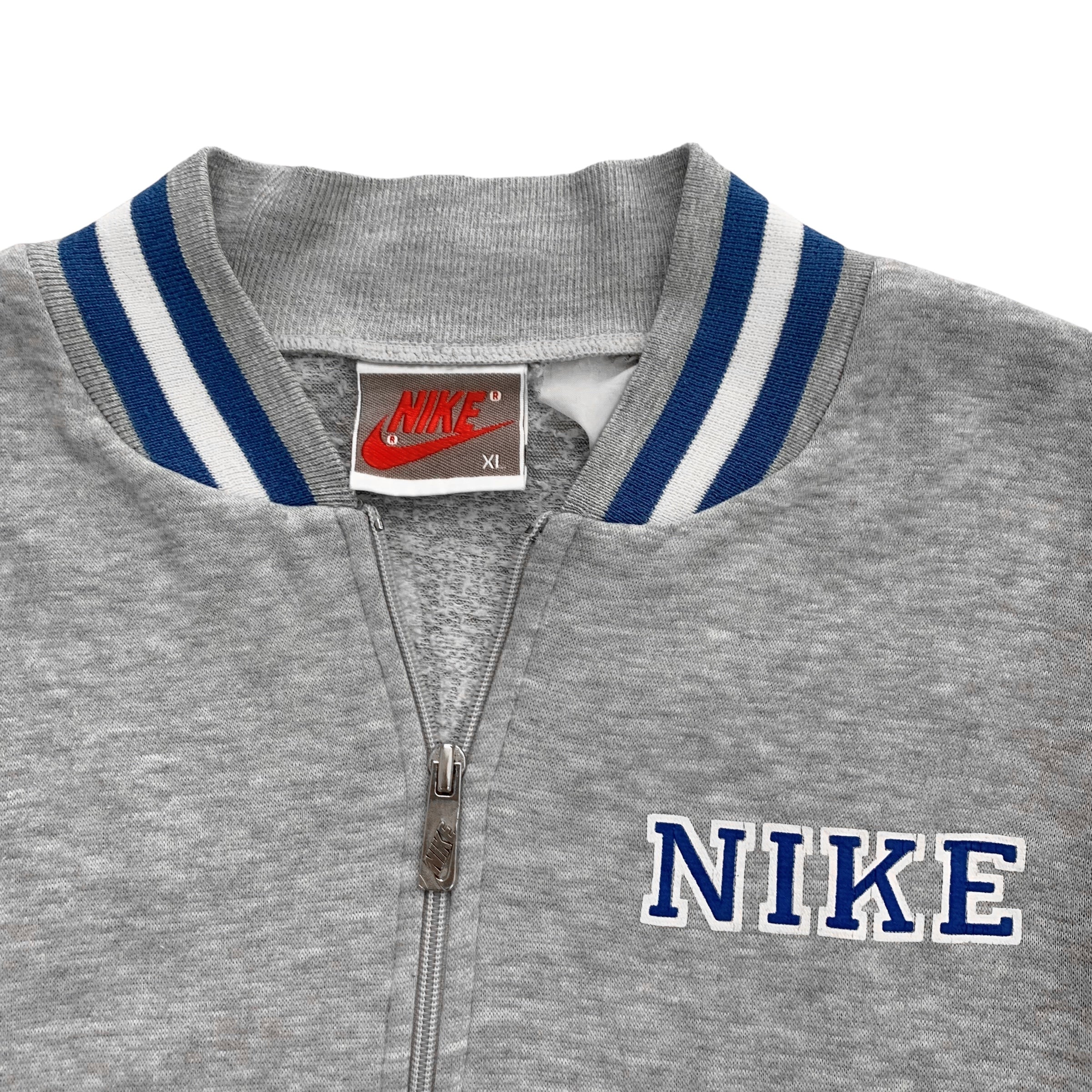 90s Nike (L/XL)