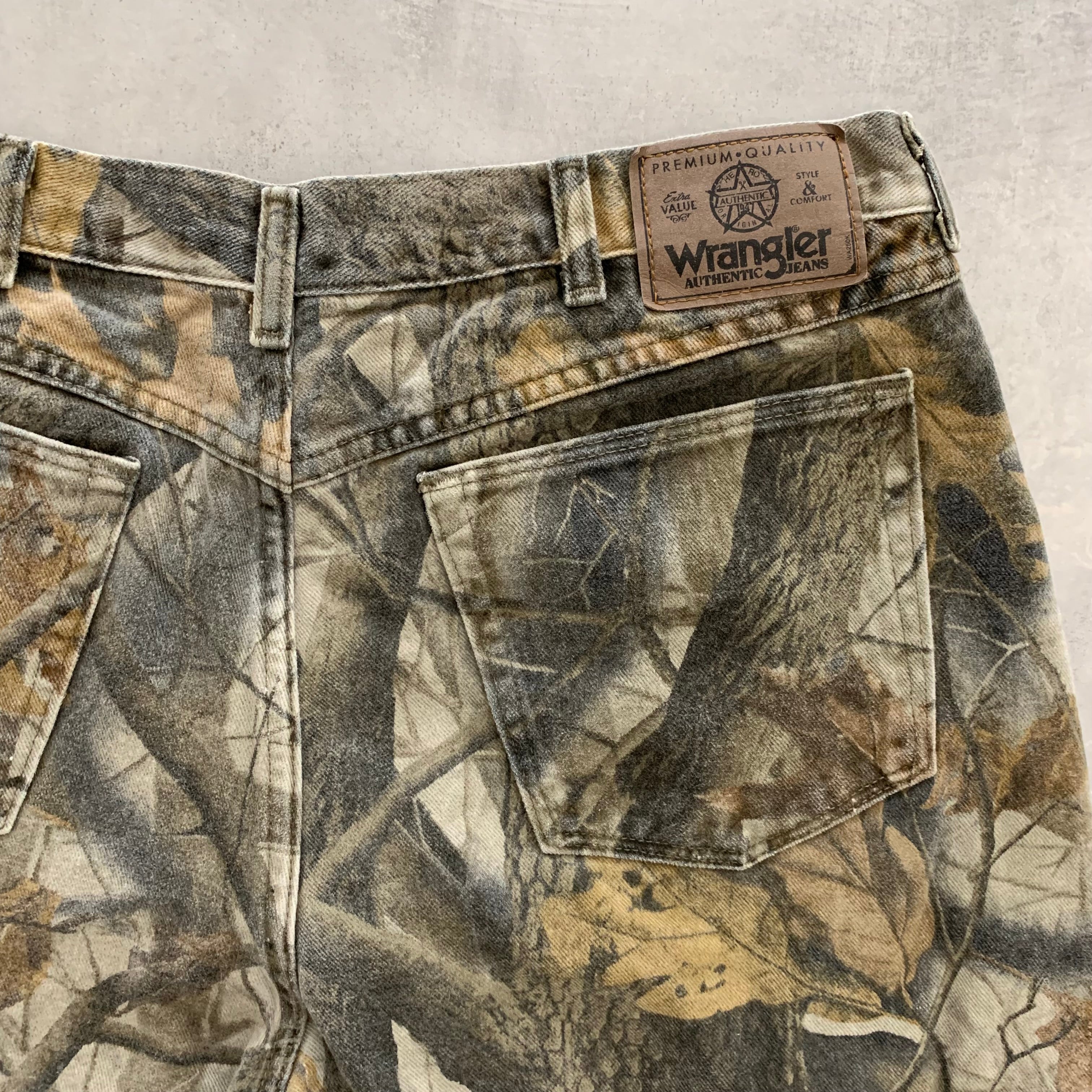 00s Camo Carpenters (34W)