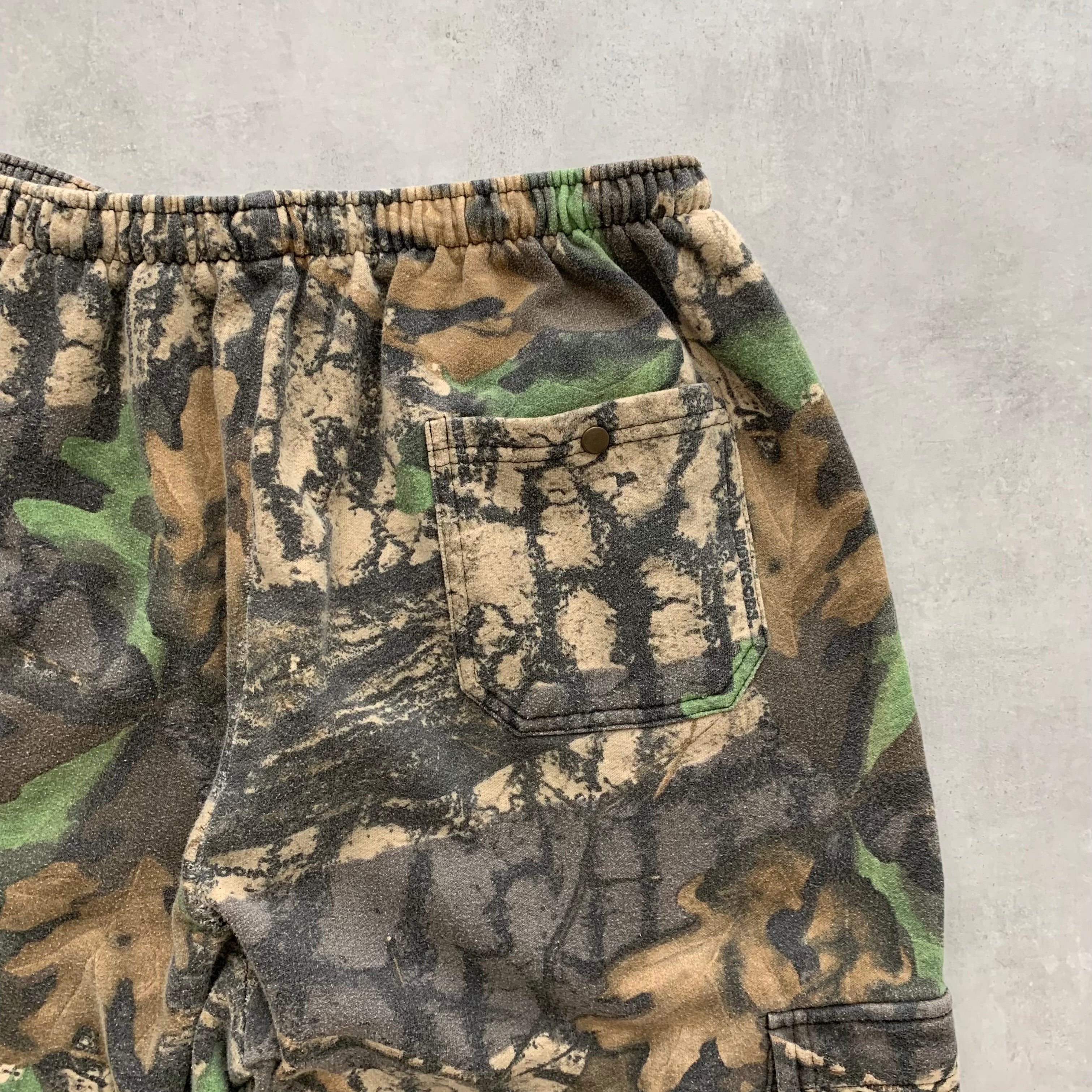 90s Camo Sweat Cargos (28”-34”)