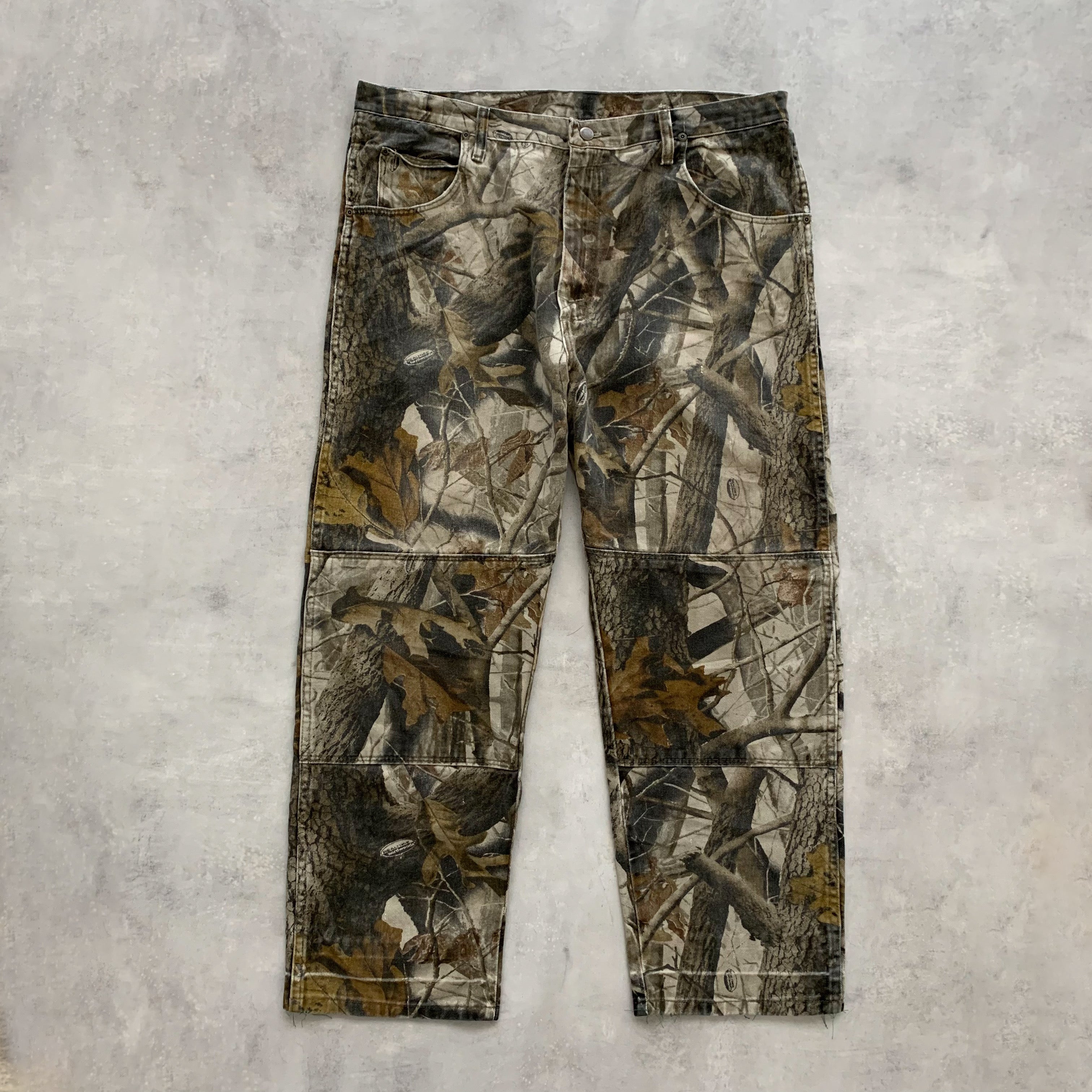 00s Camo Carpenters (38W)