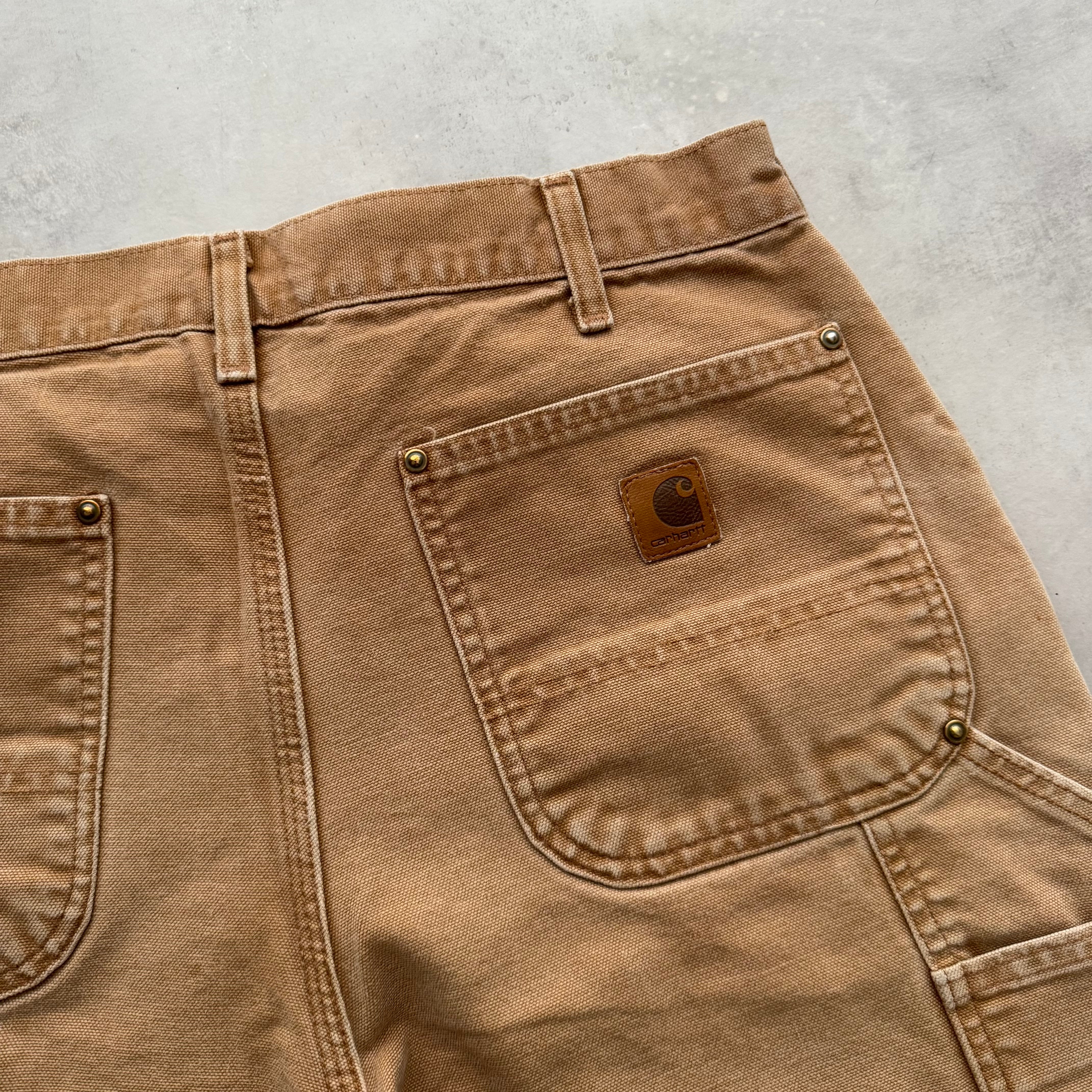 00s Carhartt Double Knees (33”W)