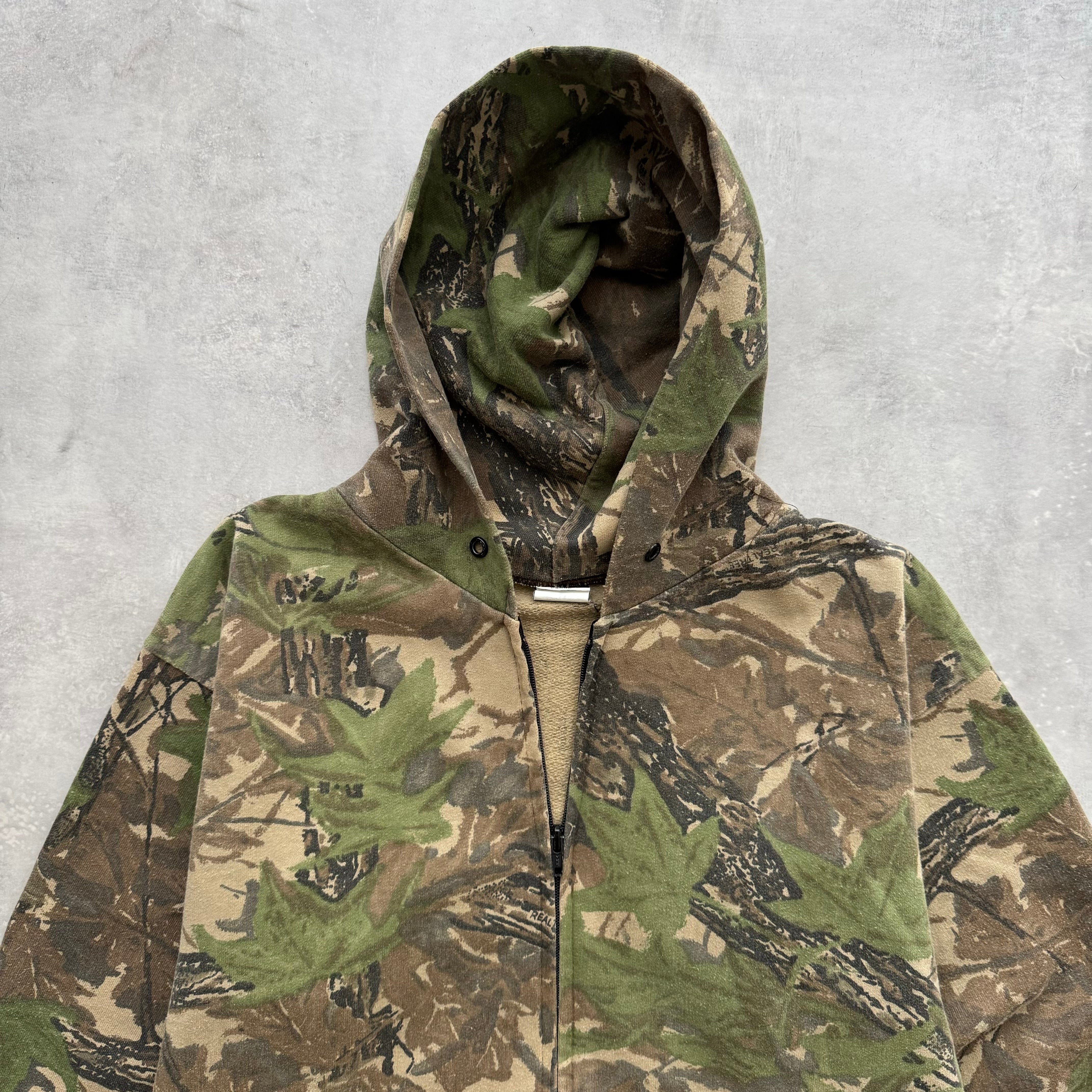 90s Realtree Camo (L)