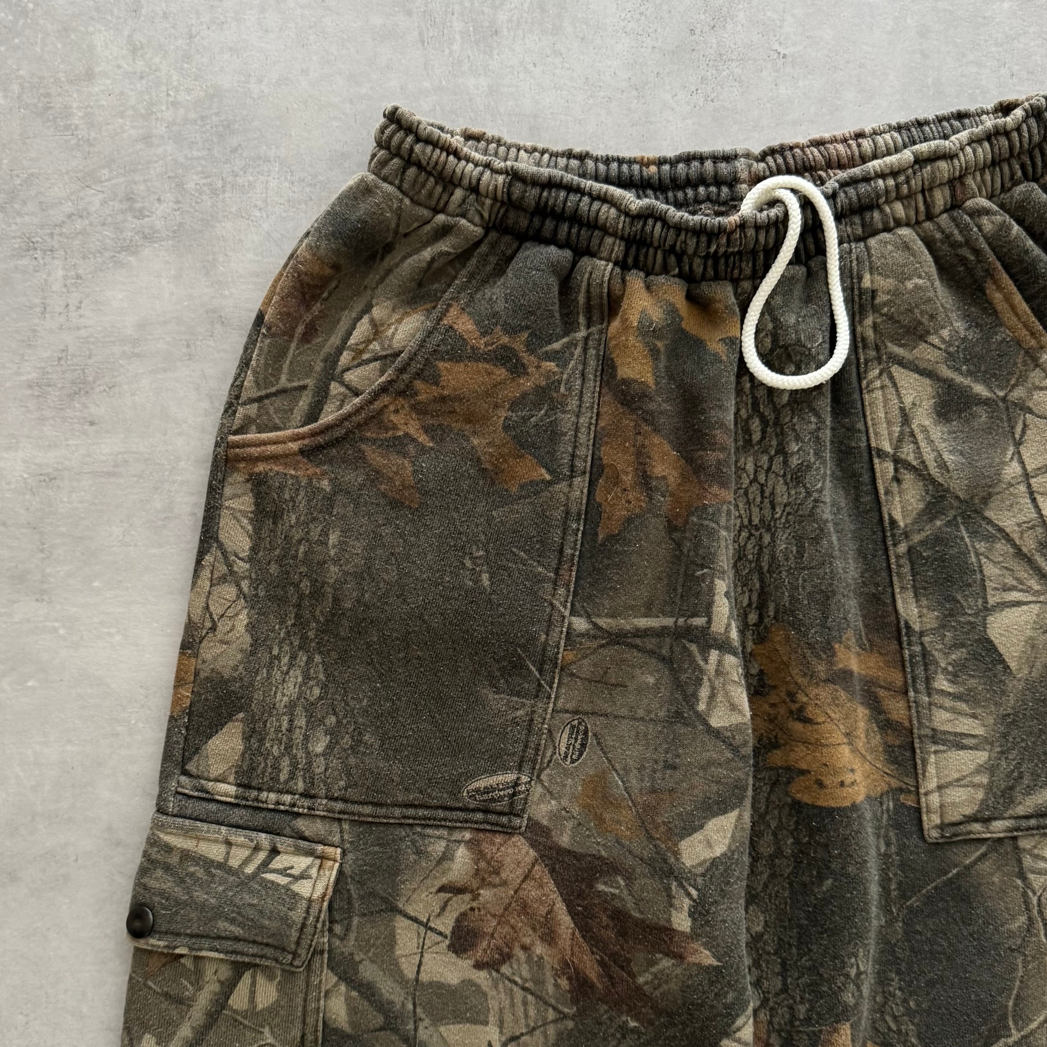 90s Realtree Camo Cargo Sweatpants (M)