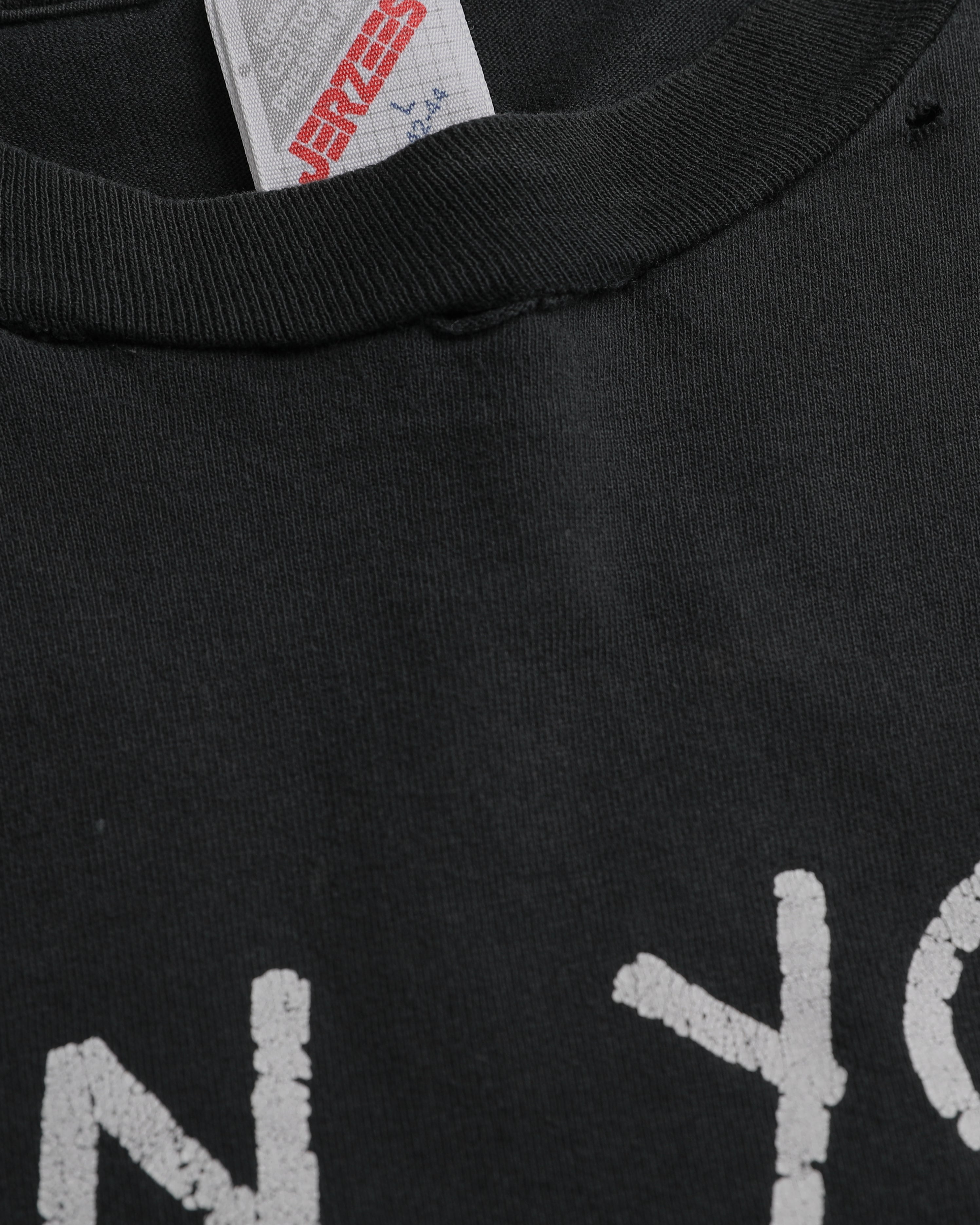 New York, It Aint Kansas T-Shirt (L)